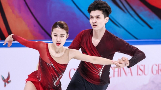 任俊霏/邢珈宁摘银 中国冰舞精彩绽放未来可期