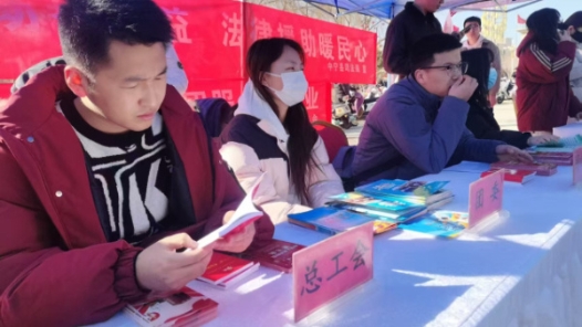 宁夏中宁县为求职者搭建就业平台