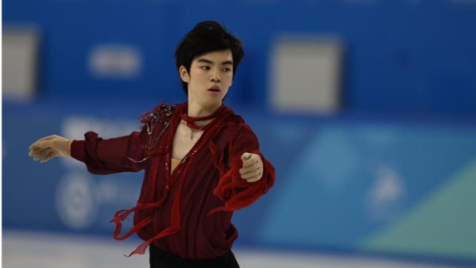 韩国队包揽亚冬会花样滑冰女单、男单金牌