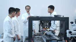 代表委员履职故事丨全国政协委员刘小康：持之以恒为高校人才培养建言献策