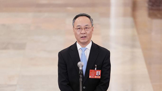 两会速递｜金融监管总局局长李云泽：金融行业稳健运行 资金供给量增价减