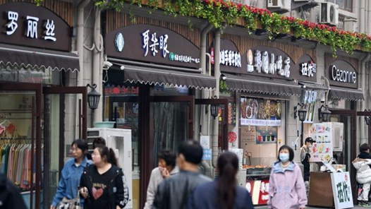 提振消费列今年政府工作首要任务，释三重信号