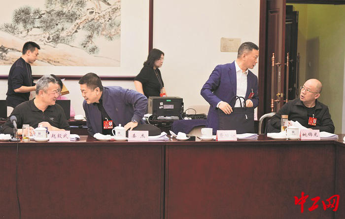 2893649_tpzz_1741274504332_b 2893649_tpzz_1741274504332_b