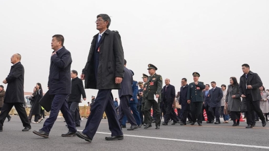 王国生：贯彻五个“必须统筹” 推动经济持续向好