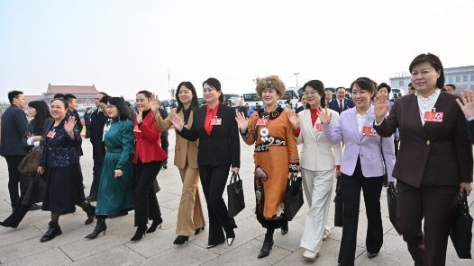 两会·影像链接｜听见她们的声音