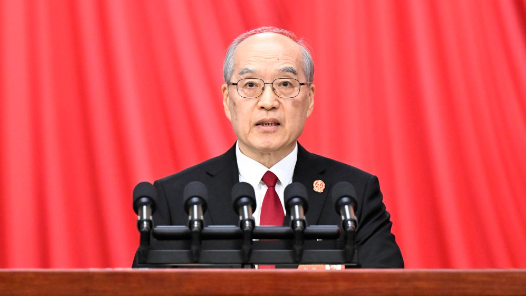 （现场实录）张军作最高人民法院工作报告