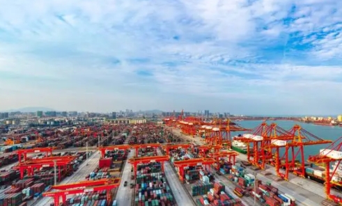 两会观察·2025政策新动向丨加力稳外贸稳外资　高水平开放更进一步