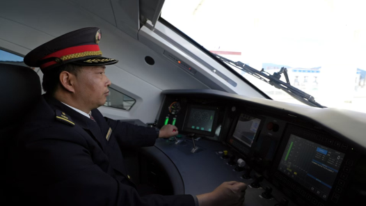 “云岭天路”上的“王牌”司机