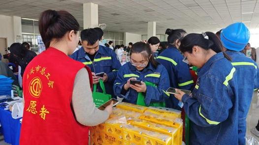 包头市总工会：“国家安全+普惠服务”进企业