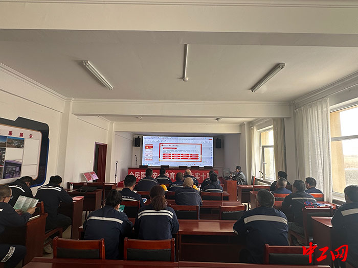 正镶白旗总工会开展职工国家安全教育宣传活动--拍摄者：杨慧敏