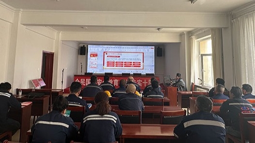 内蒙古正镶白旗总工会开展职工国家安全教育宣传活动