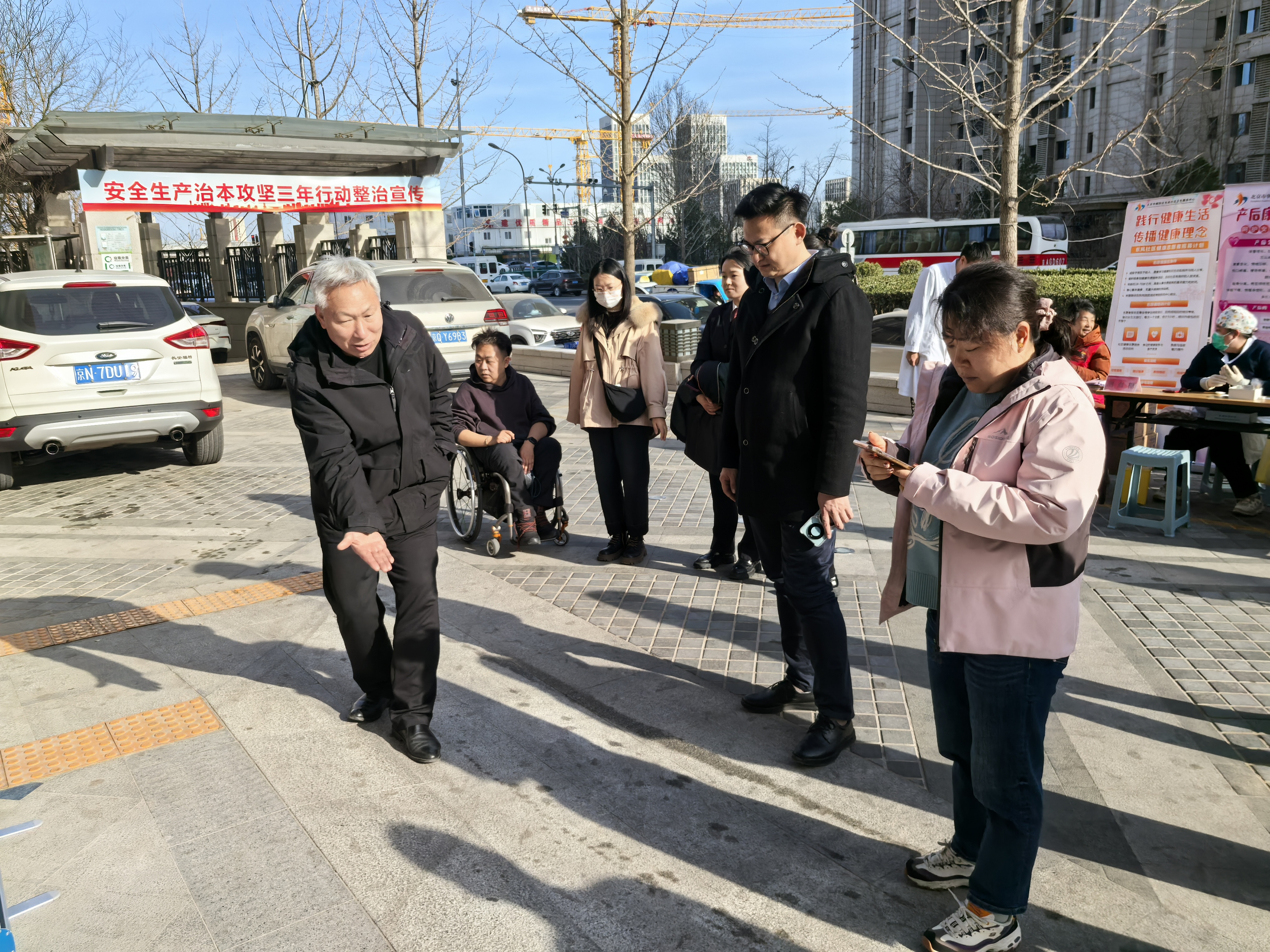 实地检查指导无障碍环境建设工作
