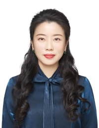 白颖同志证件照