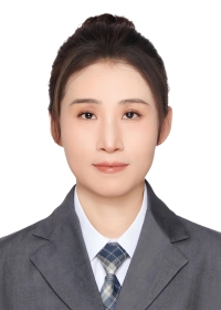 刘静同志证件照