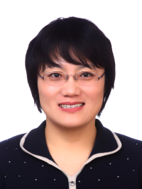 张丽荣 白底证件照