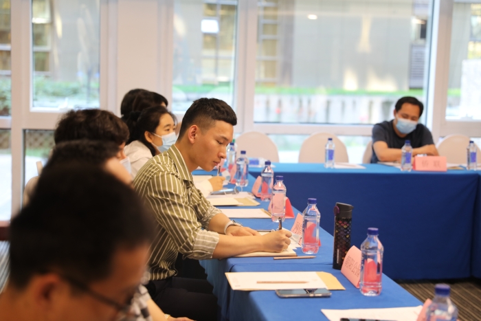 赵加炎工作照-1