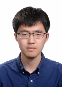 韩耀辉--白底证件照