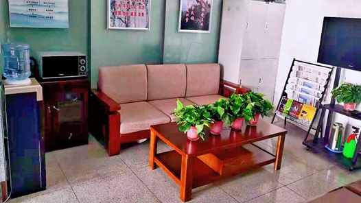 24小时自助使用的“工会驿站”正式投用