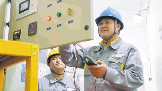 从一线电工到全国劳模——记2025年全国劳动模范称号获得者王世立