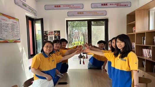 青岛崂山区：粽香传情暖人心 工会驿站送关怀