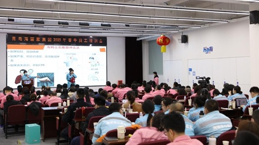 青岛工会：将“三个精神”火种播撒职工心田