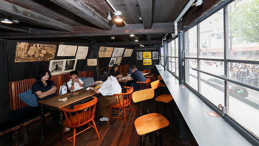 锲而不舍落实中央八项规定精神｜老百姓盼的，就是我们要干的——八项规定推动党群干群关系更加密切