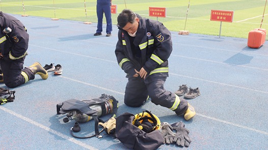 精兵强将同场竞技 以赛促练强本领