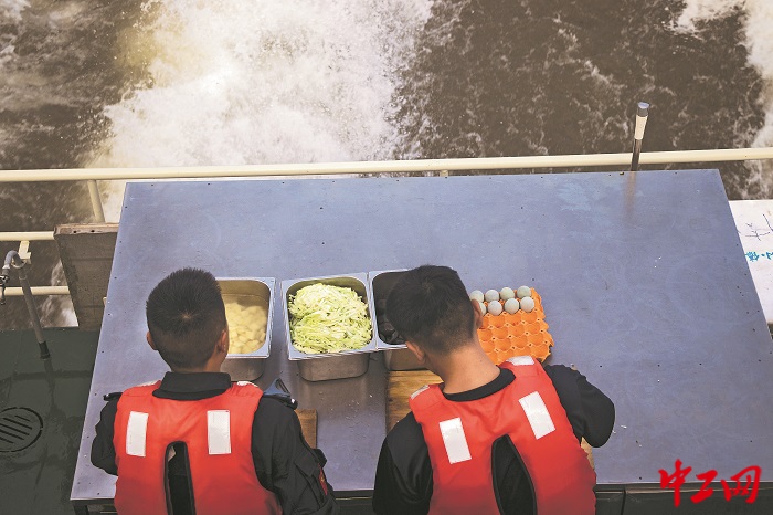 3015879_tpzz_1749782640710_b