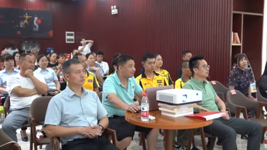 湖南娄底：工会驿站变身“匠心能量站”