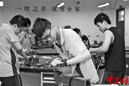 3020895_tpzz_1750140946494_b