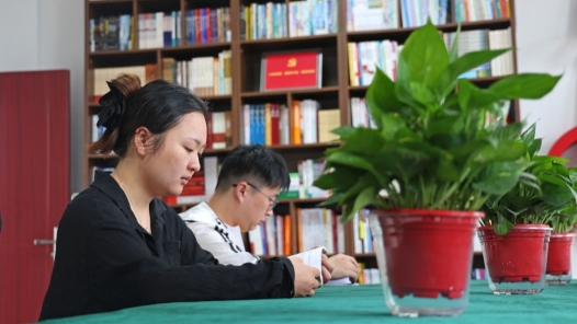 嘉兴市南湖区总工会举办“启智成长营”职工亲子读书会