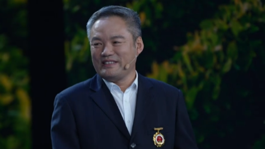 闪亮如你·2025年“最美职工”｜胡喜平：为高产广适奋“豆”三十年