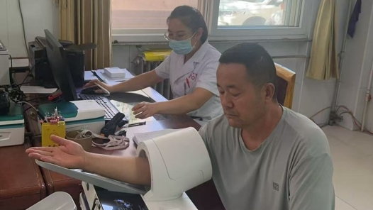 宁夏中卫市沙坡头区总工会开展新就业形态劳动者免费体检活动