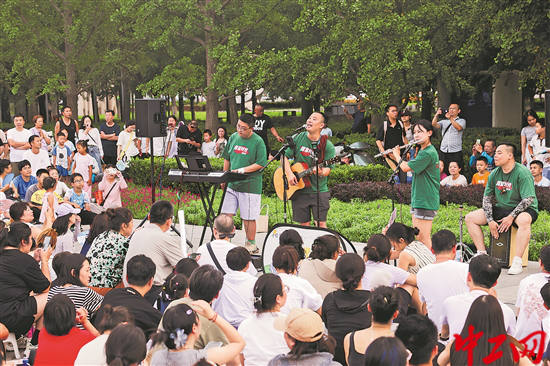 3052155_tpzz_1752416161656_b