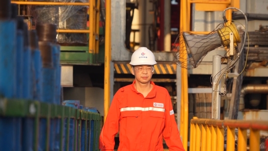 劳模故事·全国劳动模范丨罗鸣：逐梦深蓝十九载 实干担当淬匠心