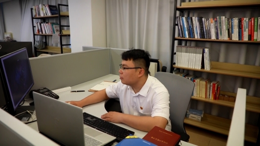 劳模故事·全国劳动模范丨邢文龙：数字工匠筑梦自贸港 科技之笔绘就智慧海南