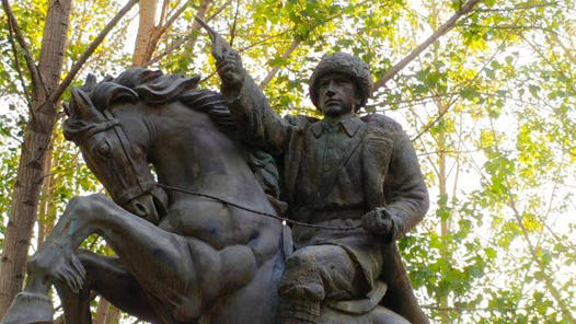 铭记历史 缅怀先烈丨抗联将冯治纲 保家乡美名扬