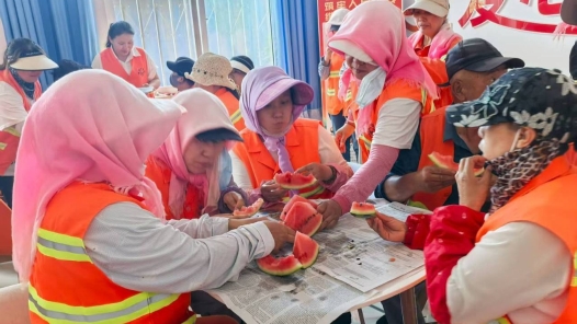 宁夏青铜峡市为927名新就业形态劳动者和环卫工人赠送人身意外伤害险