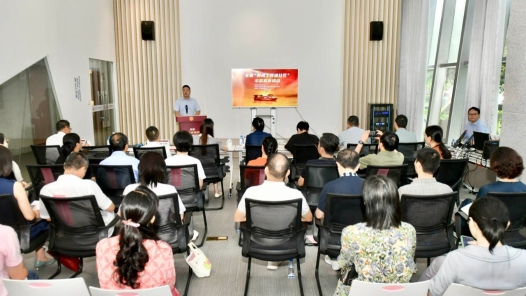 “劳模天团”开课啦！ “劳模工匠进社区”示范宣讲走进秀洲