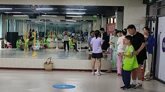 山东省平度市工人文化宫举办职工子女暑期无人机操作培训班活动