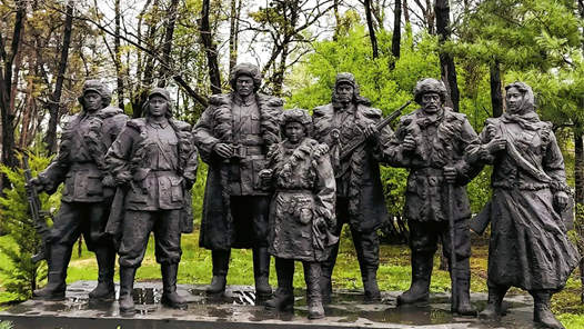 铭记历史 缅怀先烈·今昔巨变丨抗联浴血地，今朝幸福乡