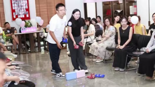 河北三河市总工会举办“水岸豪庭·一见钟情”单身青年职工联谊活动