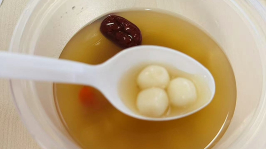 广东省开平市总工会启动“夏送清凉”活动 为一线职工送去关爱