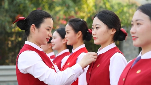 壮乡工匠 红城艳颖