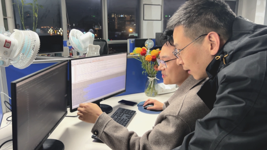 当“看不见”的他被看见