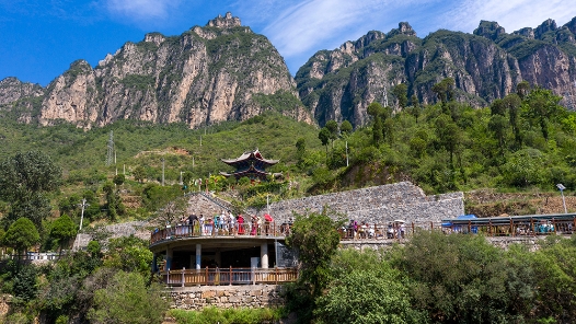 铭记历史 缅怀先烈｜英雄的土地上，奋斗谱新篇