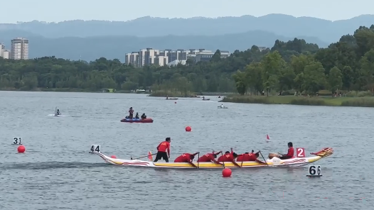 成都世运会决出龙舟项目首金 中国队获得亚军