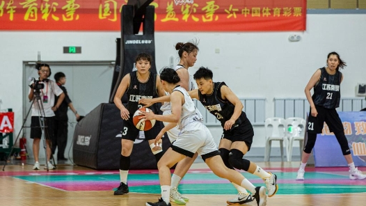 十五运会女篮资格赛：一边倒、两连胜