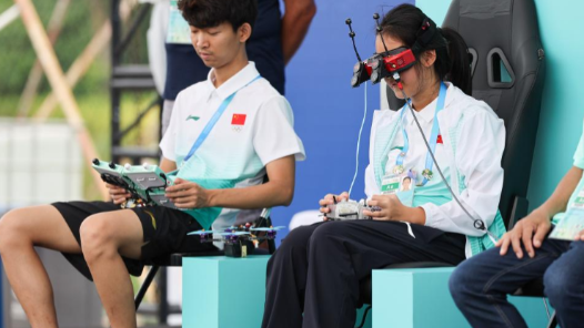 成都世运会丨熊猫赛道、男女混合、残健同场，“空中F1”好看在哪？