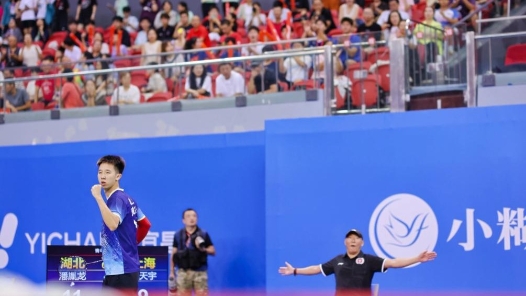 十五运会羽毛球资格赛：湖北青年男团两连胜领跑 贾一凡亮相女团焦点战
